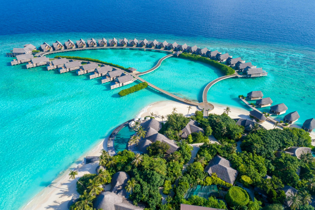 Unforgettable Luxury Maldives Holidays: A Gateway to Paradise luxury maldives holidays