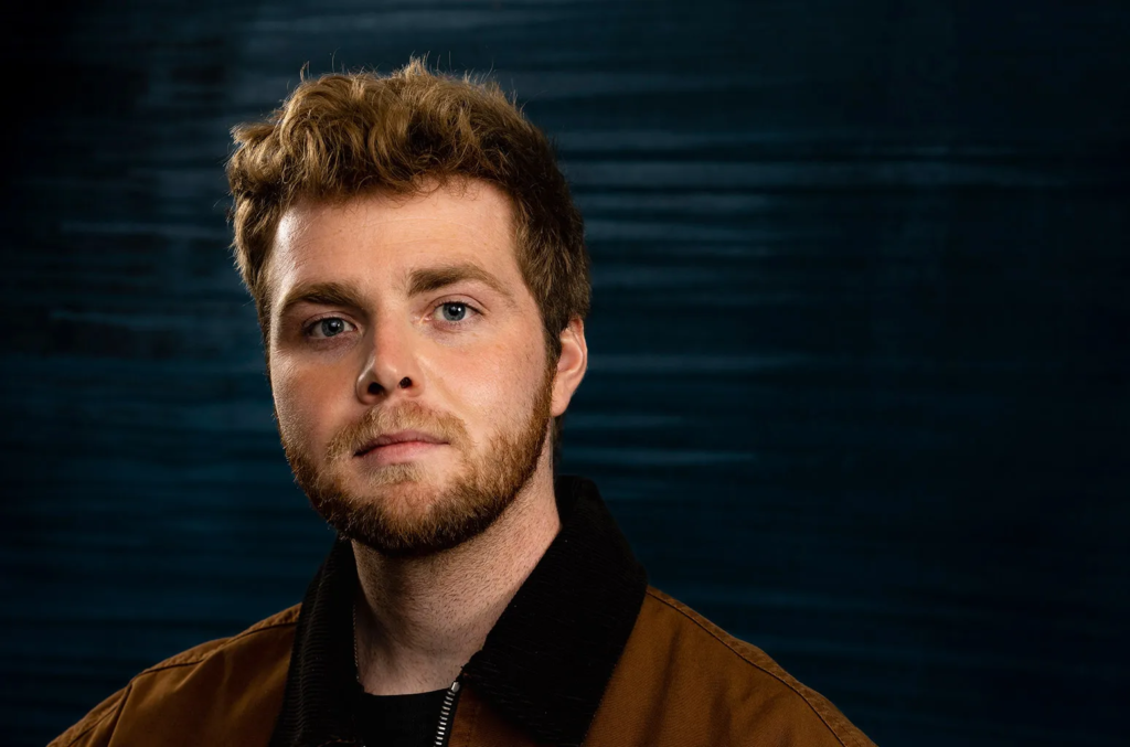 Ordinary by Alex Warren: Song Meaning, Lyrics, Release and Success ordinary alex warren