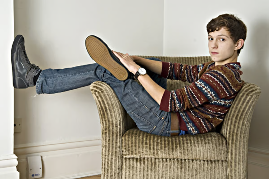 how old is tom holland